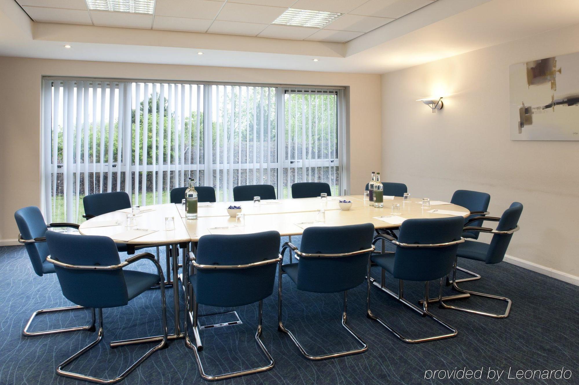 Holiday Inn Express Bedford By Ihg Εξωτερικό φωτογραφία