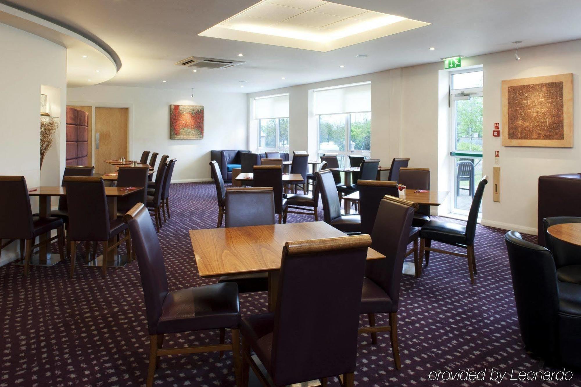 Holiday Inn Express Bedford By Ihg Εξωτερικό φωτογραφία