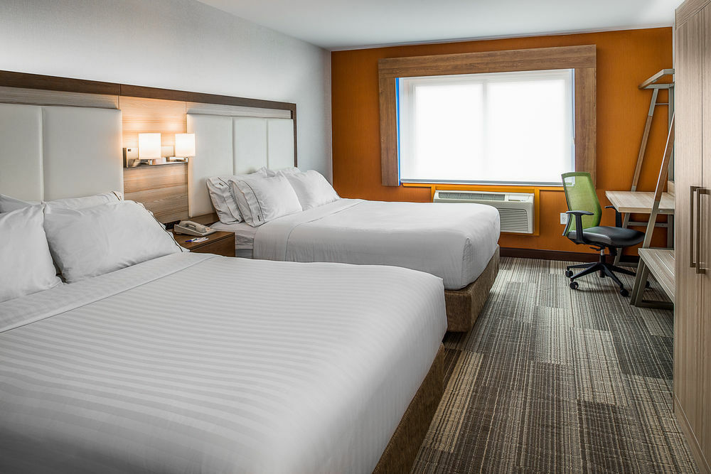 Holiday Inn Express Bedford By Ihg Εξωτερικό φωτογραφία